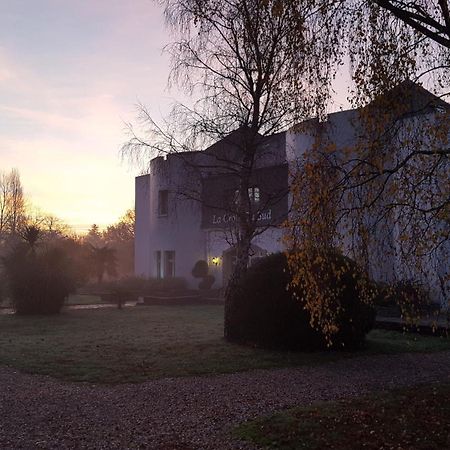 Logis Hotel La Croix Du Sud Le Tour-du-Parc Exteriér fotografie